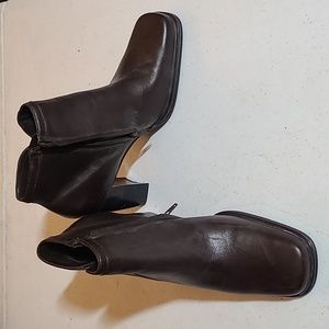 White Mountain Leather Heel Boots